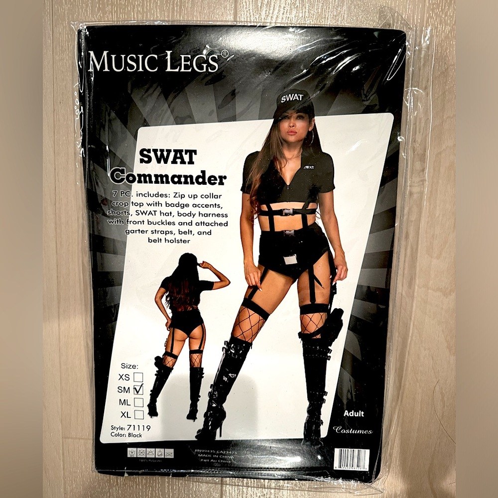 COPY - HALLOWEEN Sexy SWAT officer costume Size small